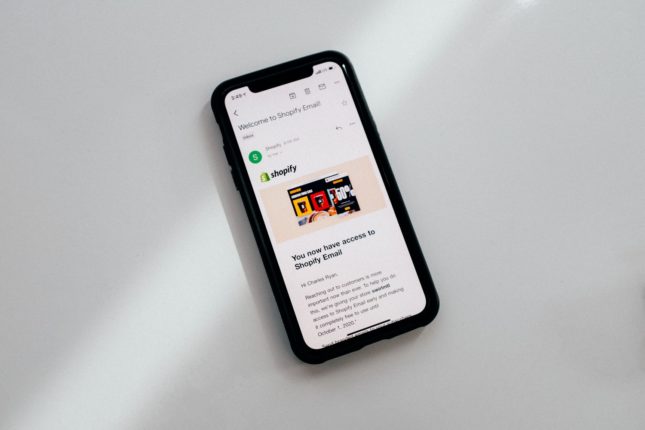 Shopify : Pay Shop s'étend à Facebook et Instagram