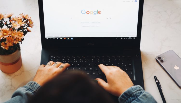 Googles Ads : un changement du modèle d’attribution par défaut pour les conversions
